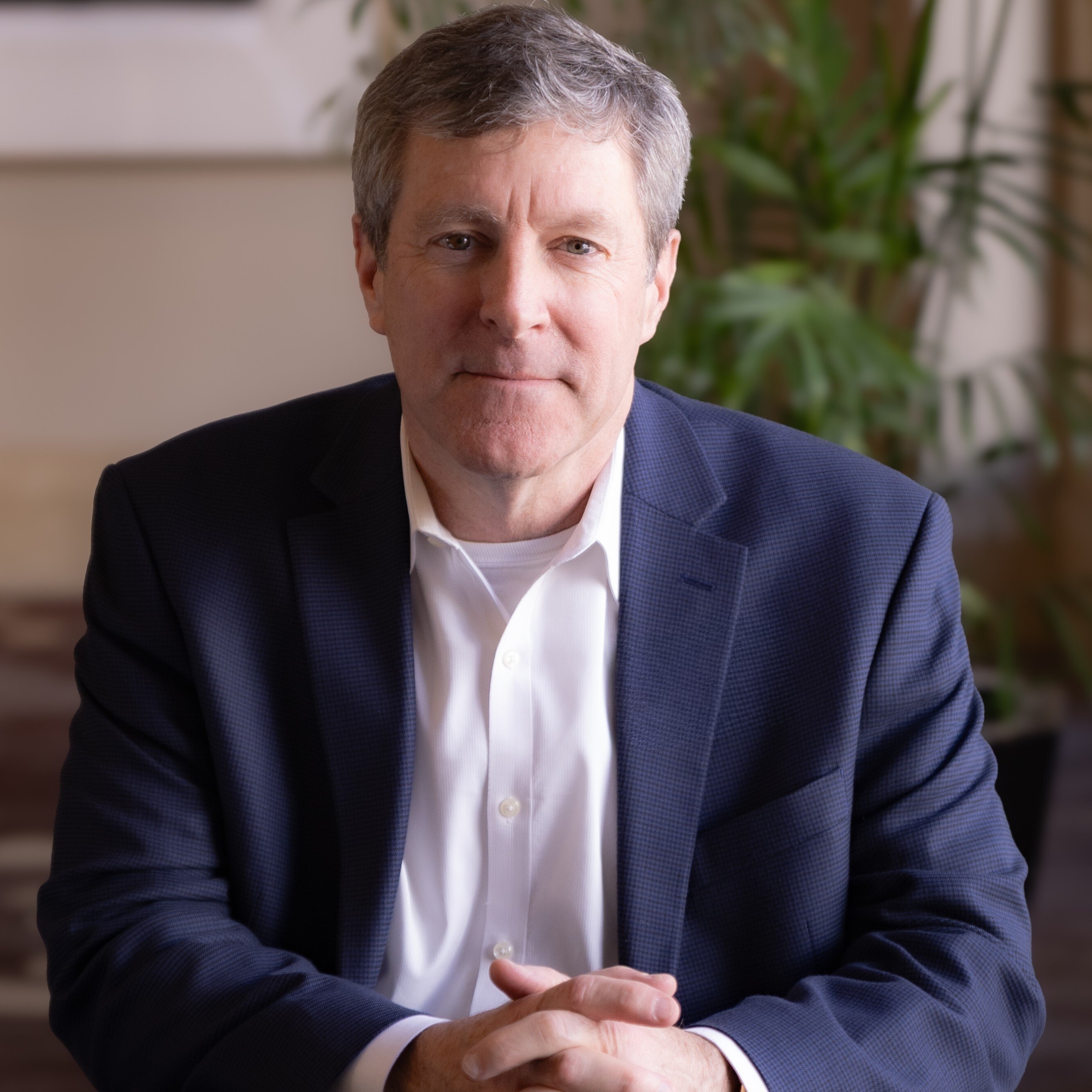 Chris Lyons_headshot-sq